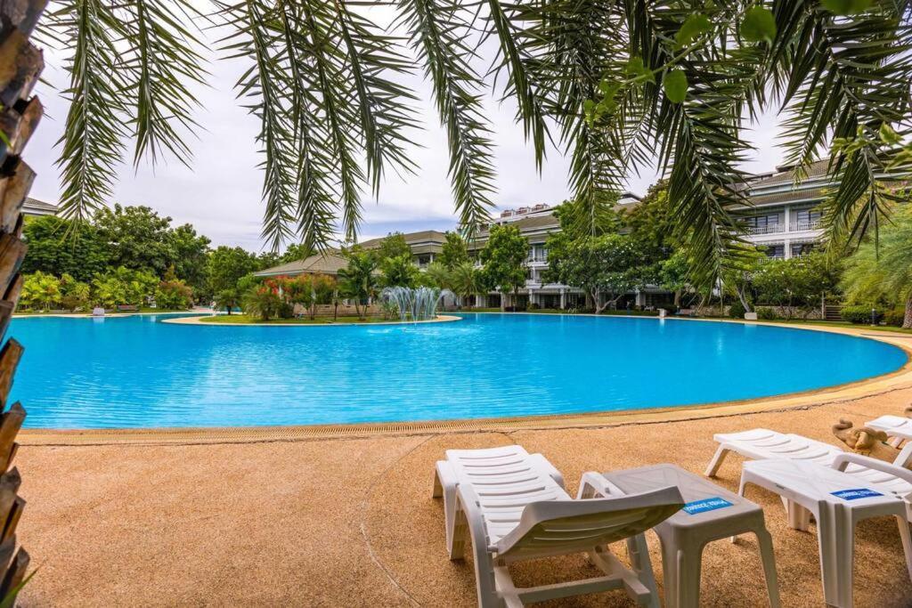 4 Bedroom Townhouse In Great Location! Hua Hin Exterior photo