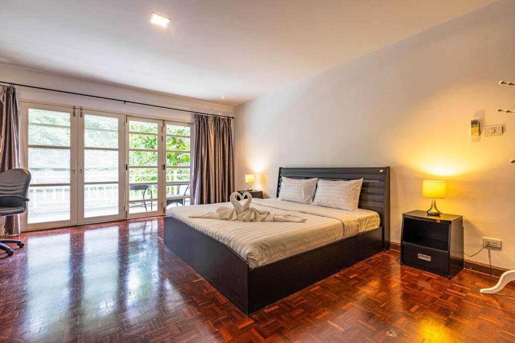 4 Bedroom Townhouse In Great Location! Hua Hin Exterior photo