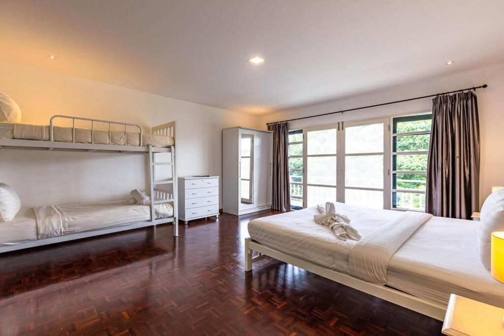 4 Bedroom Townhouse In Great Location! Hua Hin Exterior photo