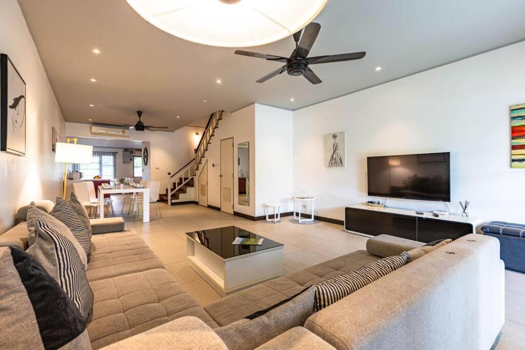 4 Bedroom Townhouse In Great Location! Hua Hin Exterior photo