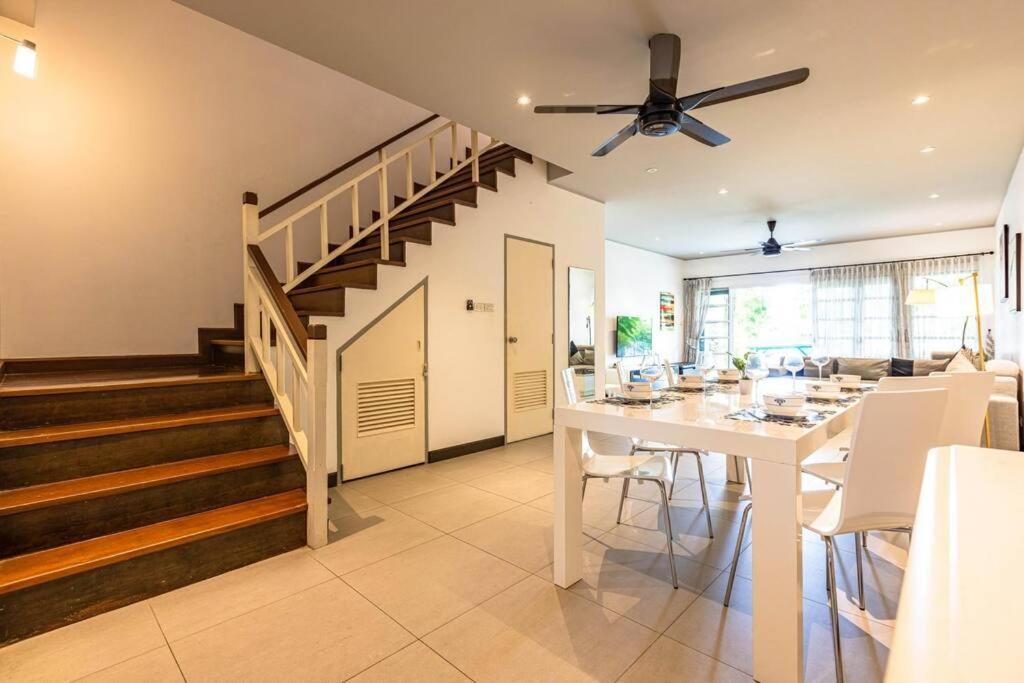 4 Bedroom Townhouse In Great Location! Hua Hin Exterior photo